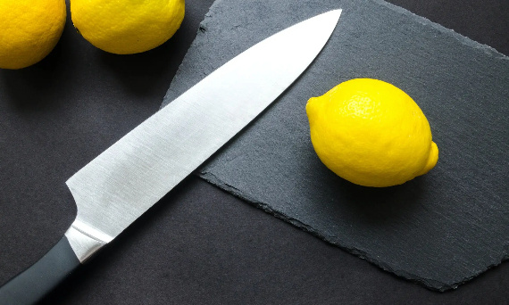Nóż Doskonały: Jak Wybrać Idealne Ostrze do Twojej Kuchni